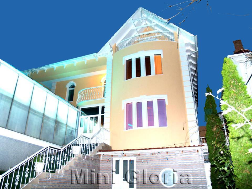 Gloria Mini-Hotel Chişinău Extérieur photo