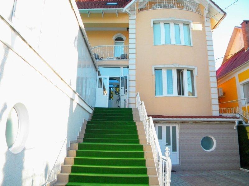 Gloria Mini-Hotel Chişinău Extérieur photo